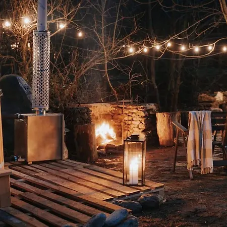 Biniste -tiny House By The River * Dejani
