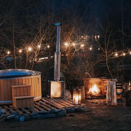 Chalet Biniste -tiny House By The River